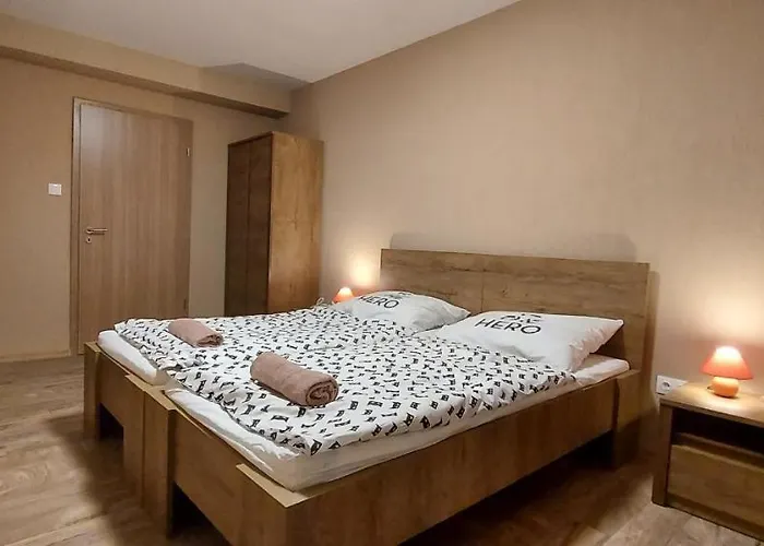 Park 84 Vendeghaz Guest house